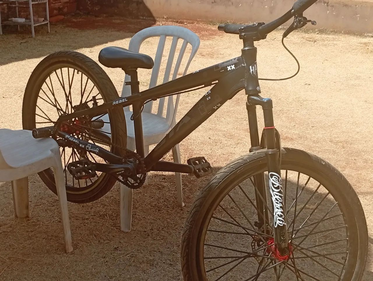 Bicicleta GTA Rebel  - Foto 3