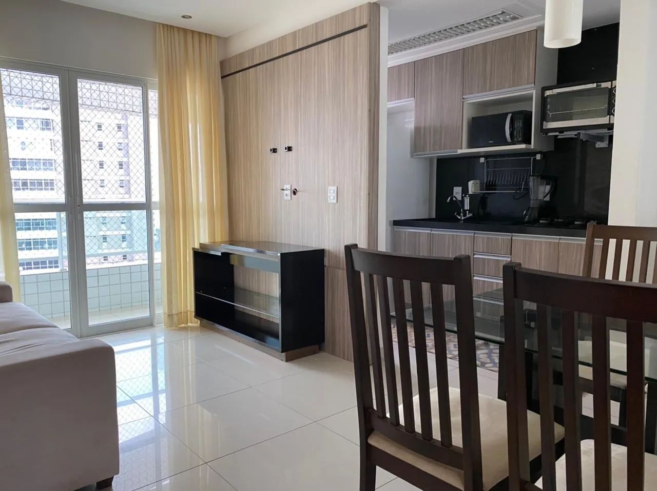 Alugo apartamento mobiliado em Petrópolis.