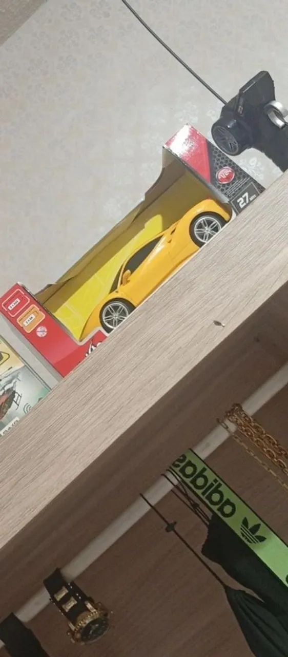 Carrinho de controle remoto 