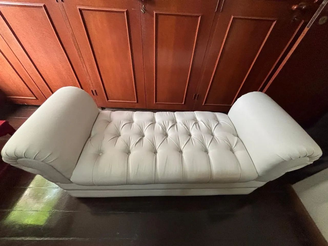 Recamier Divã Estofado Capitonê Pé de Cama / Sala - Ótimo Est