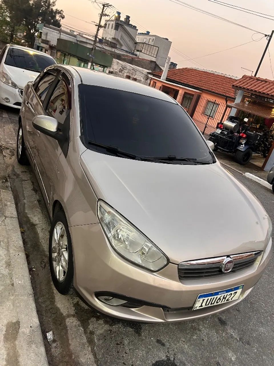 Fiat Grand Siena ESSENCE 1.6 FLEX 16V 2014