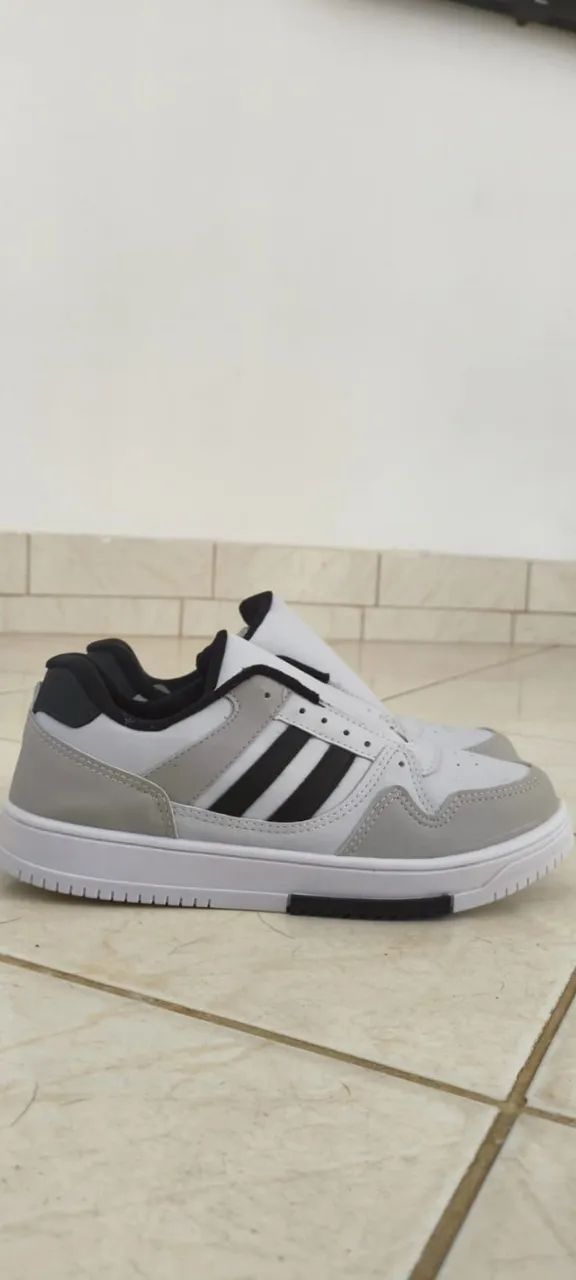 Tênis Casual Branco, Cinza e Preto - Tam. 42 - Foto 4