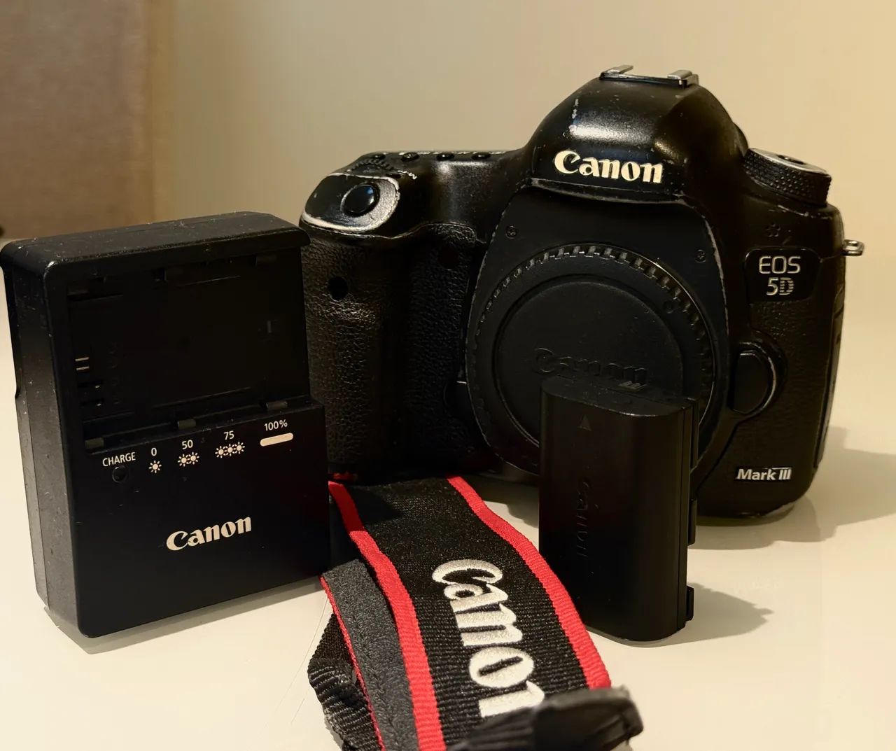 Câmera canon EOS  5D Mark III (5d mrk3) DSLR