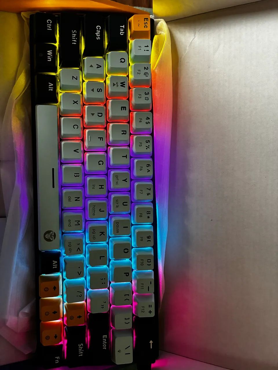 Teclado Mecânico FANTECH ATOM 63  - Foto 3