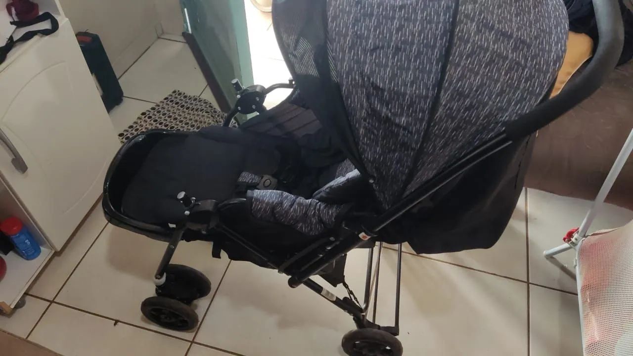 Carrinho de bebê+ bebê conforto  - Foto 3