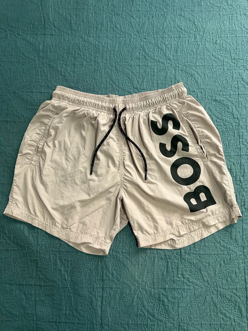 bermuda hugo boss original