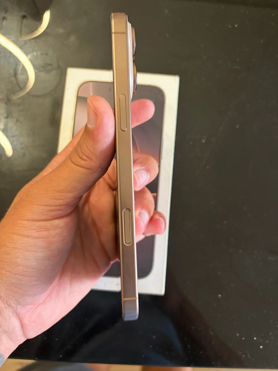 iPhone 16 pro Max 256GB completo com caixa e cabo - Foto 4