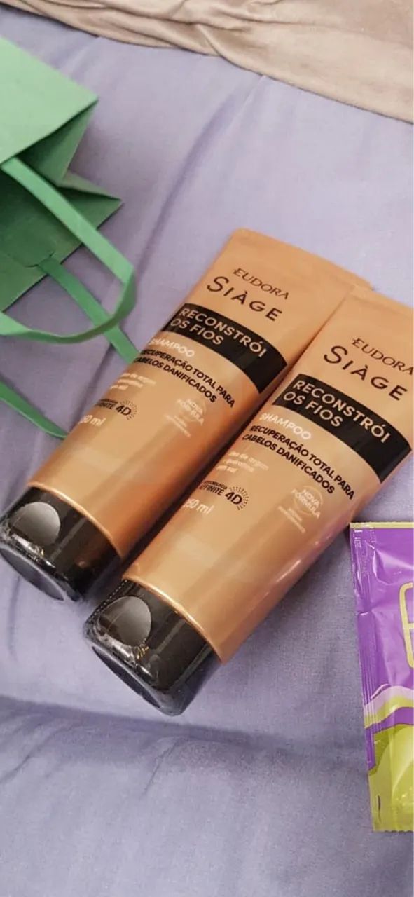 Shampoo reconstrói os fios NOVO LACRADO