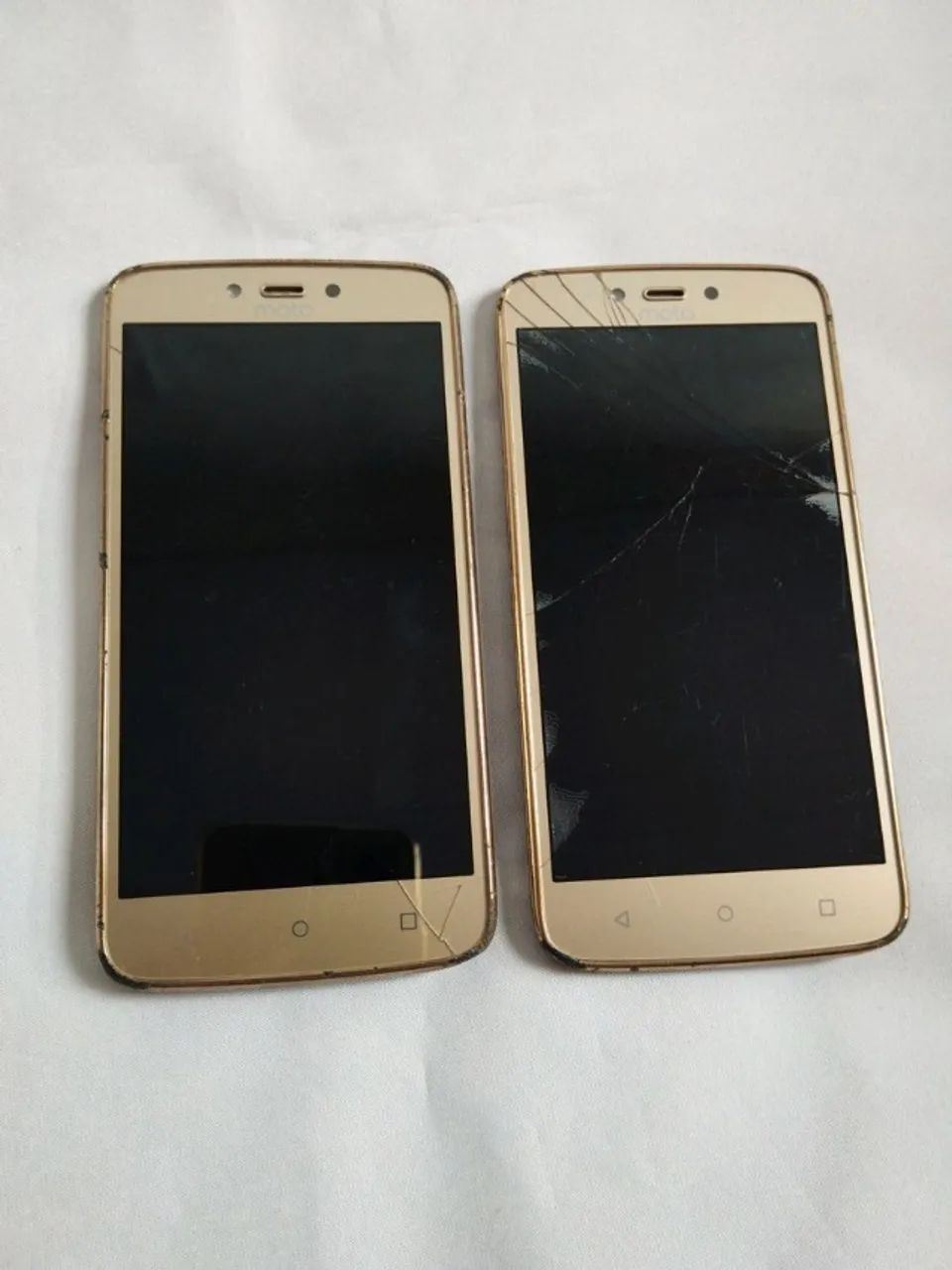 carcaça de celular motorola xt1700 dourada - Foto 4