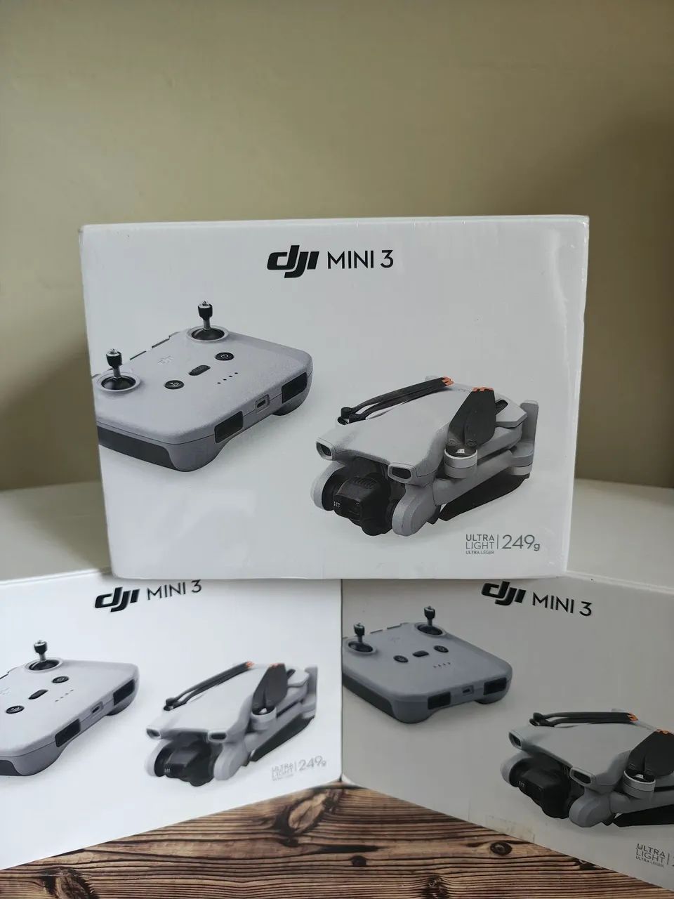 Drone DJI MINI 3 standart controle sem tela RCN1 NOVO e LACRADO 