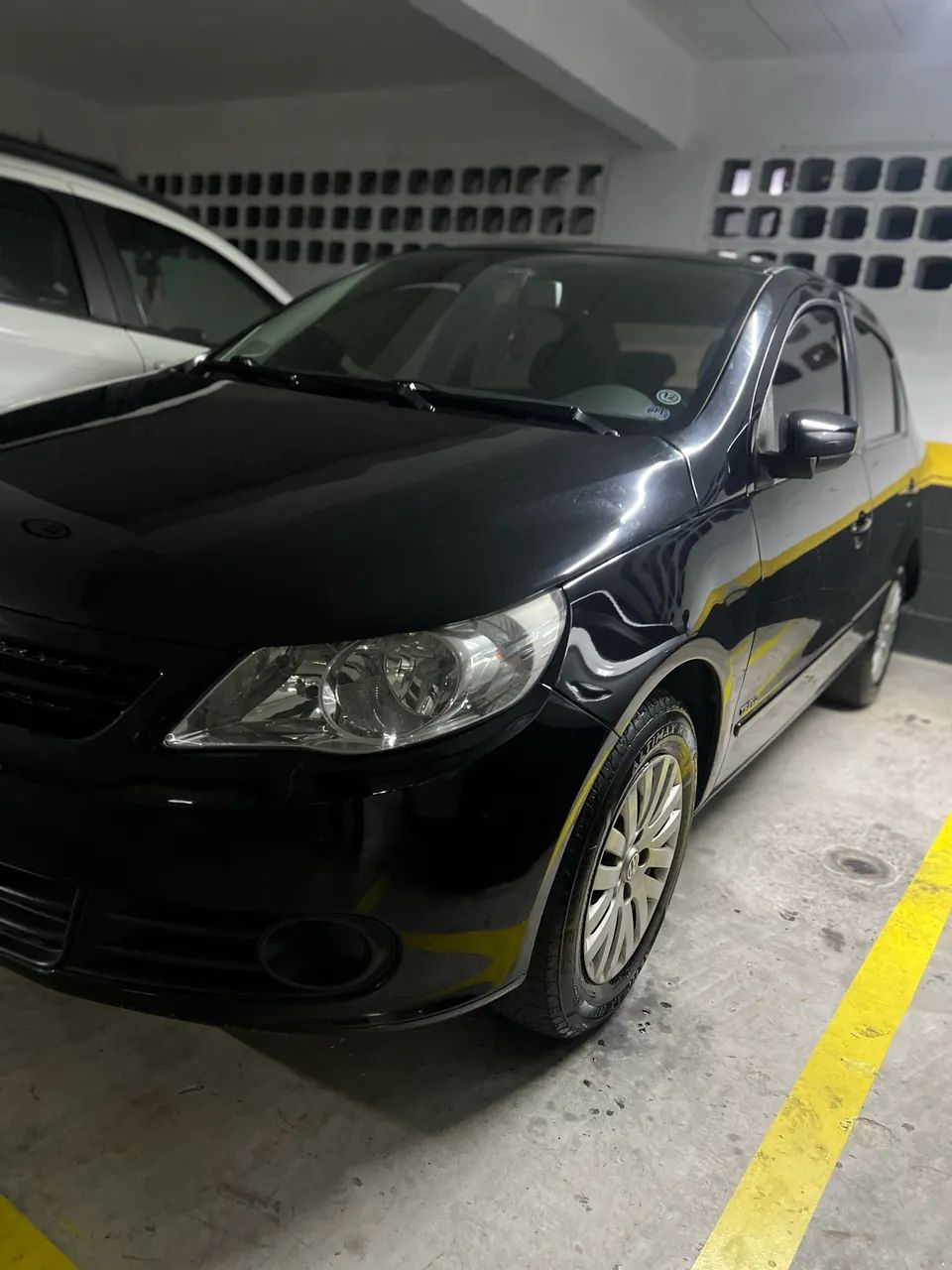 Volkswagen Voyage VOYAGE 1.0/1.0 City Mi Total Flex 8V 4p 2011