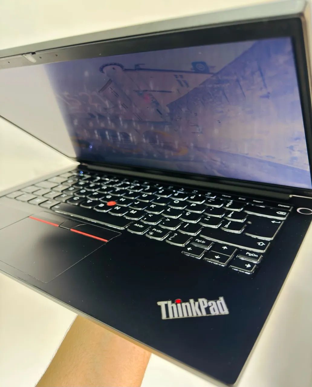 Notebook Lenovo ThinkPad E14 - Ryzen 5 e Radeon Graphics. - Foto 3