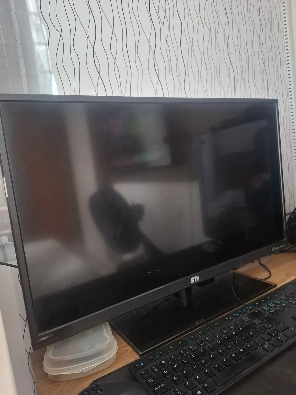Tv sti 32 polegadas funcionando e bem conservada 