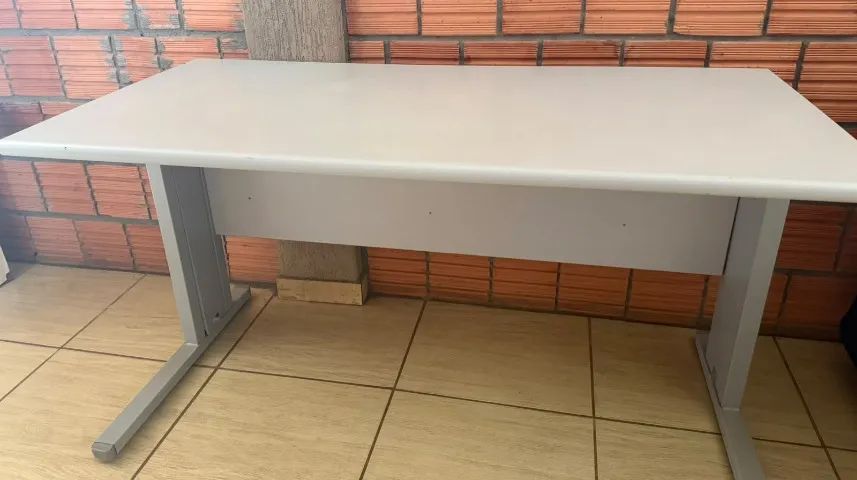 MESA DE ESCRITÓRIO - Foto 2