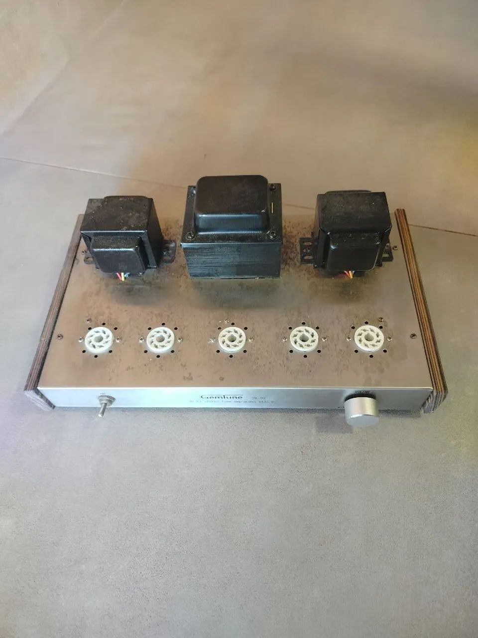 Vendo amplificador 