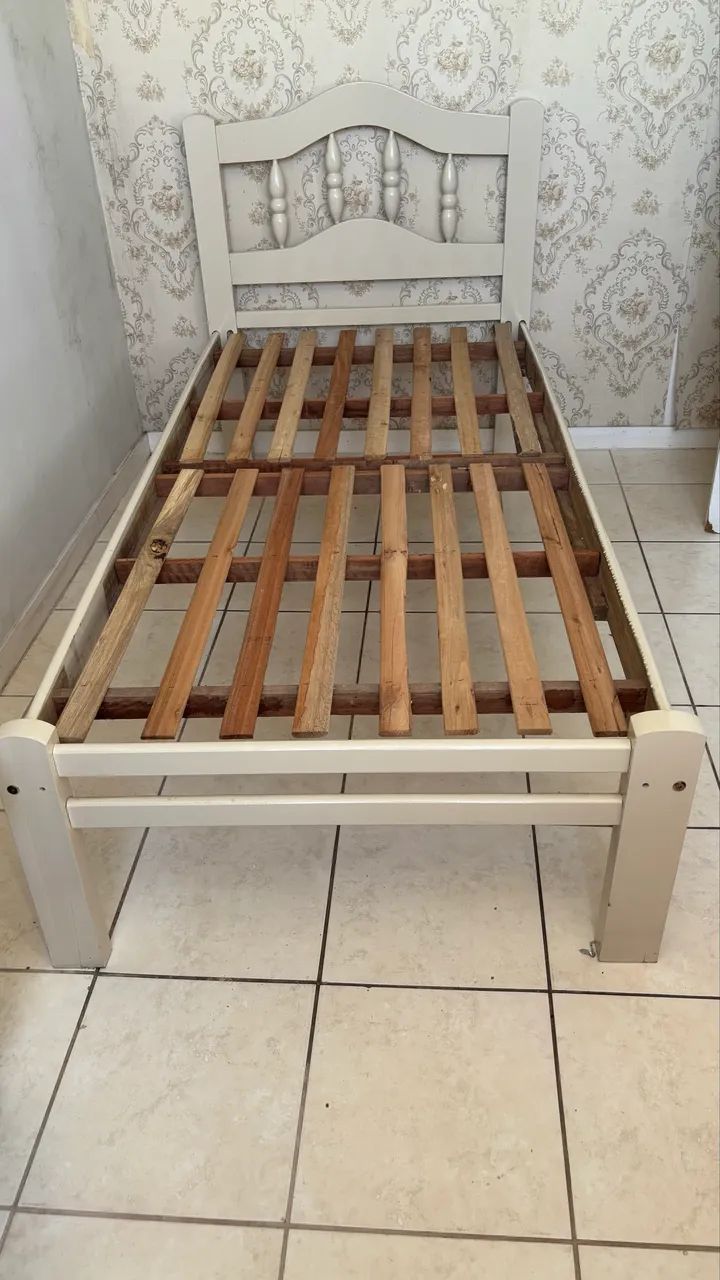 Cama de solteiro em ótimo estado - Foto 2