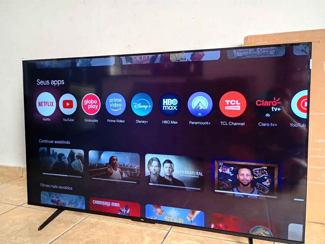 Vendo essa tv da TCL 55 polegadas smart 4k Qled 