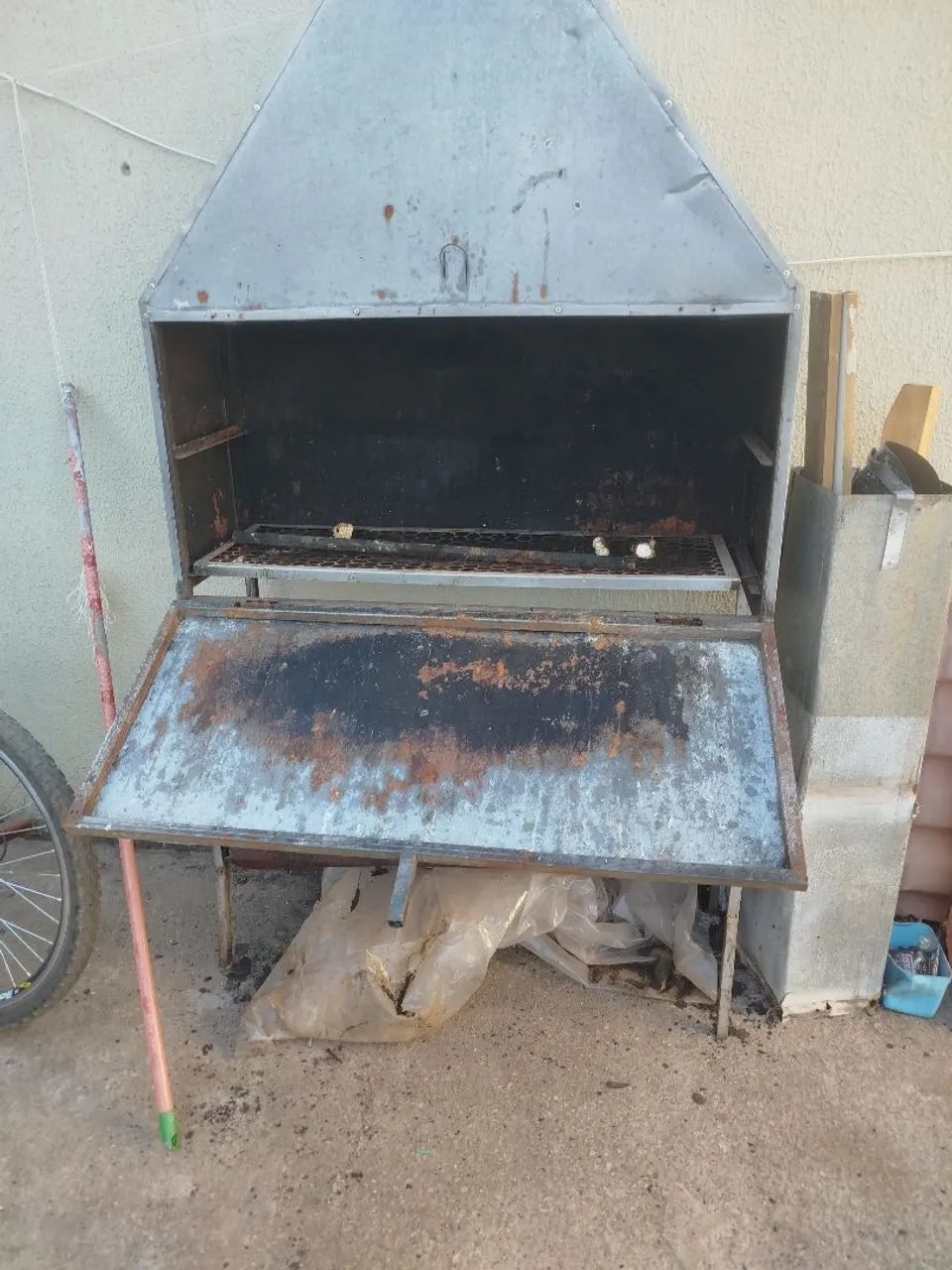 Vende-se churrasqueira  - Foto 2