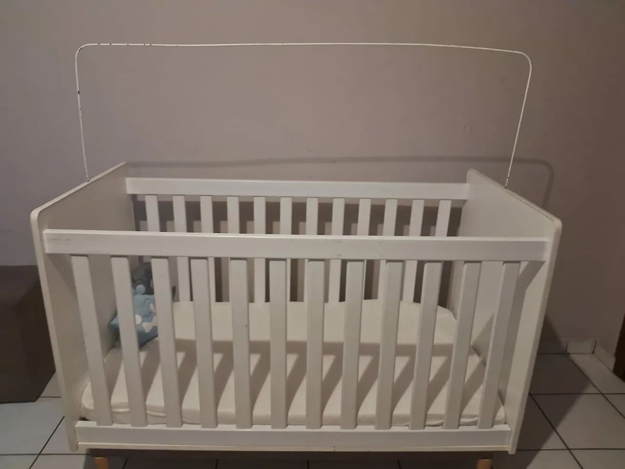Berço com colchão 