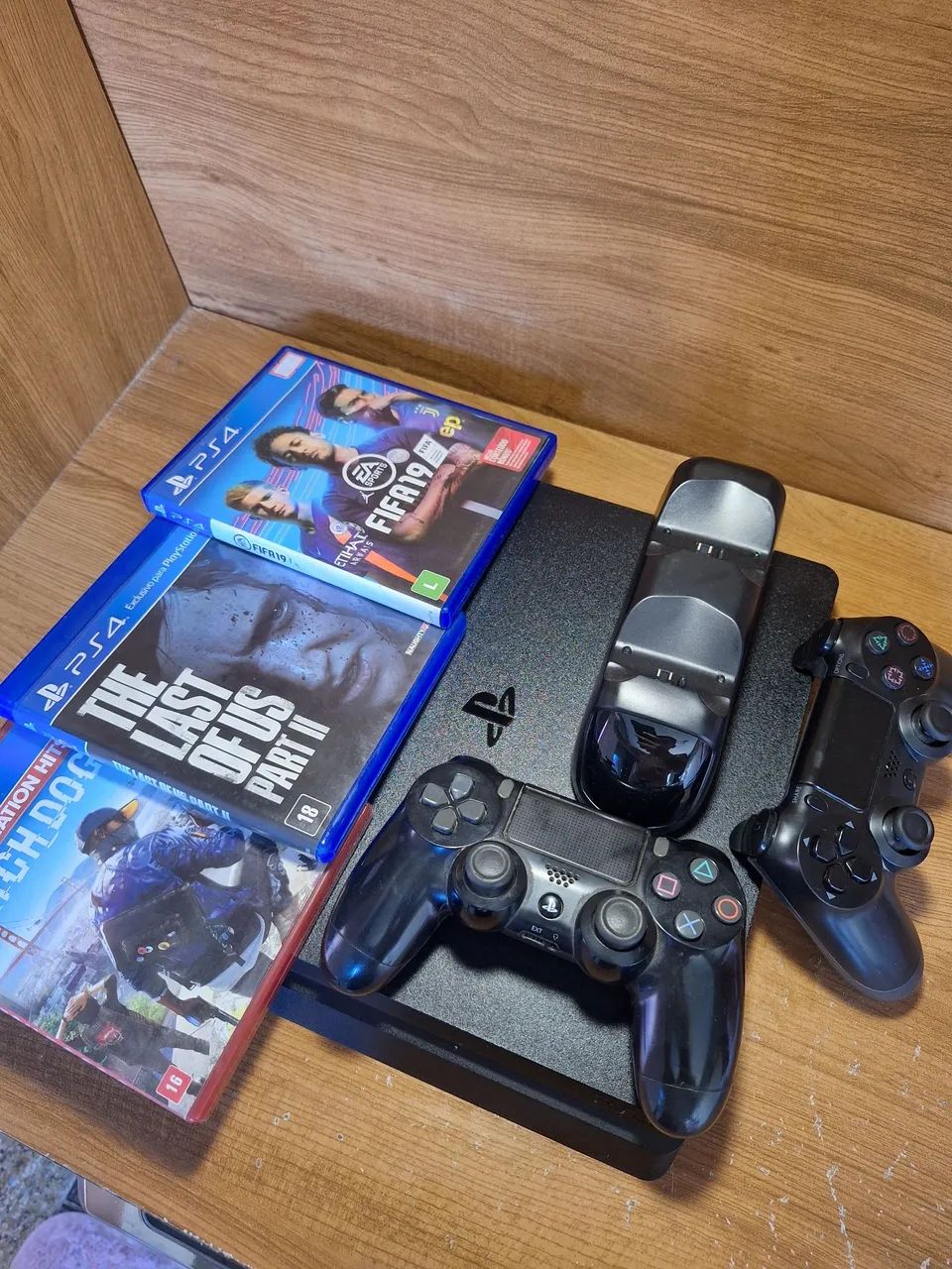 Ps4 Slim 2 Controles e Jogos