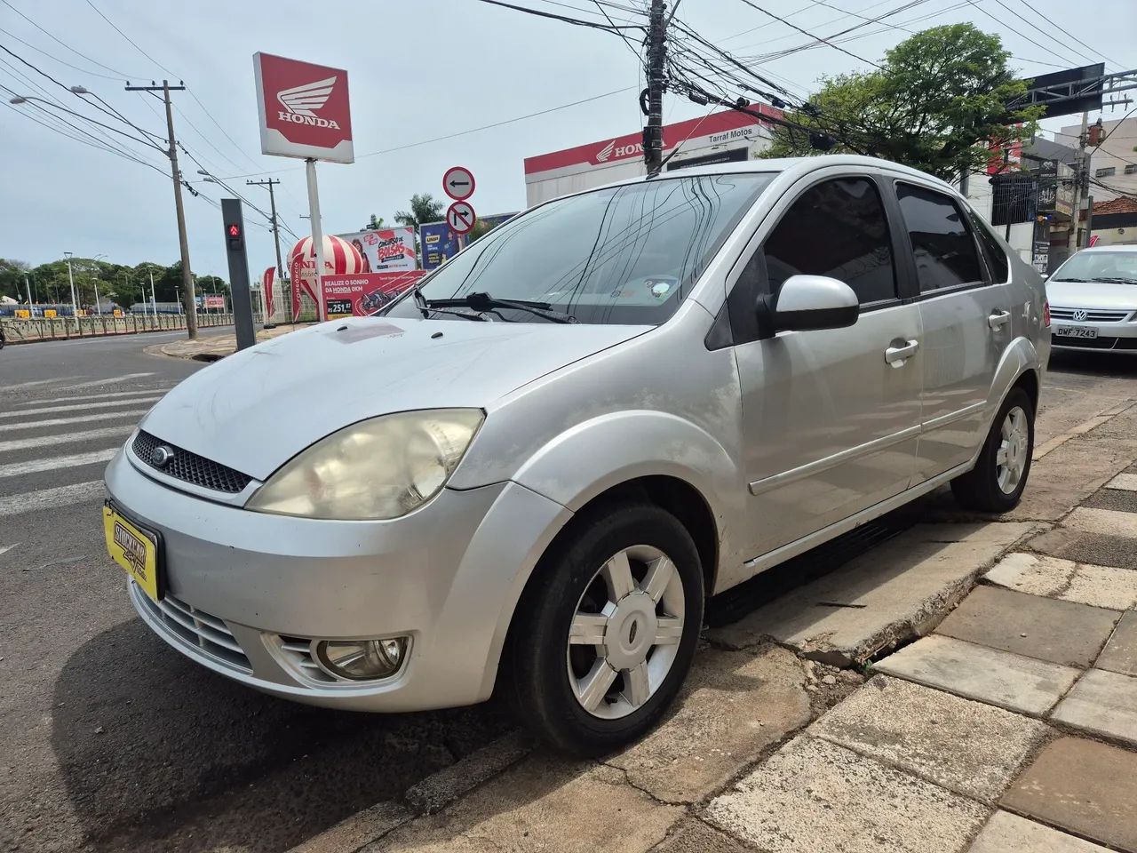 Ford Fiesta Sed. 1.6 8V Flex 4p, foto 3 de 16