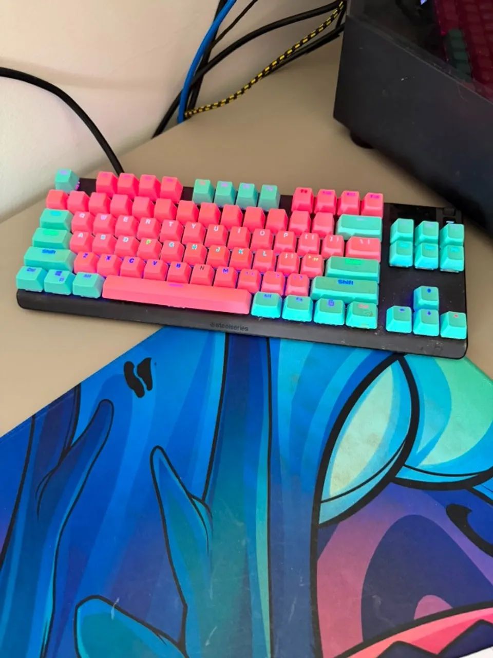 apex pro tkl 2019 + key caps miami brinde - Foto 3
