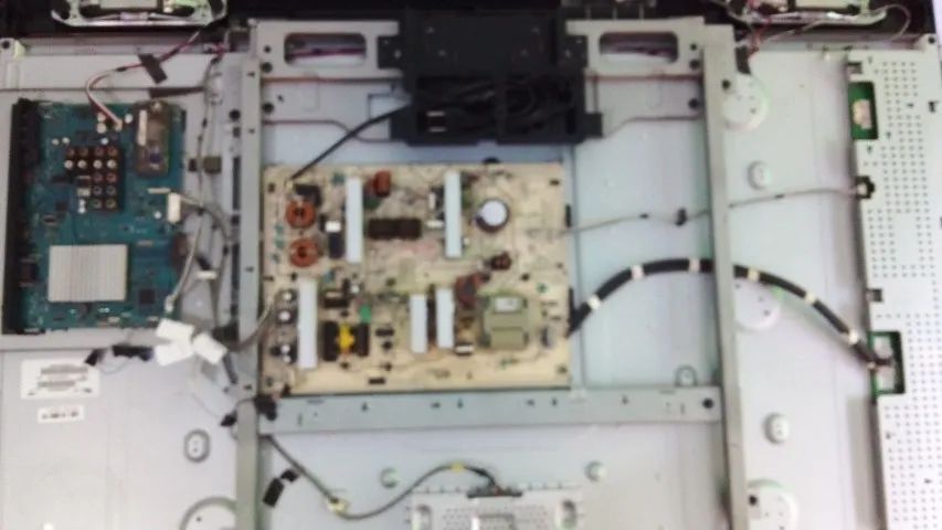 TV Sony 46" e TV AOC 32"--placas - Foto 2