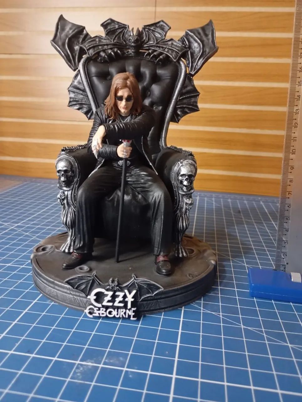 Ozzy action figure 3d - Foto 3