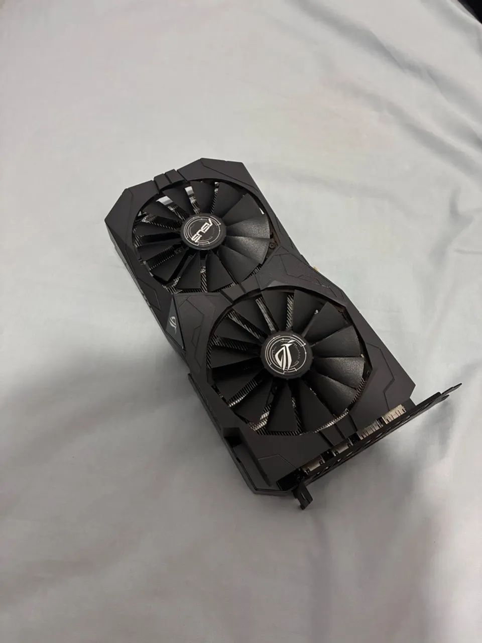ROG Strix GTX 1650 - Foto 4