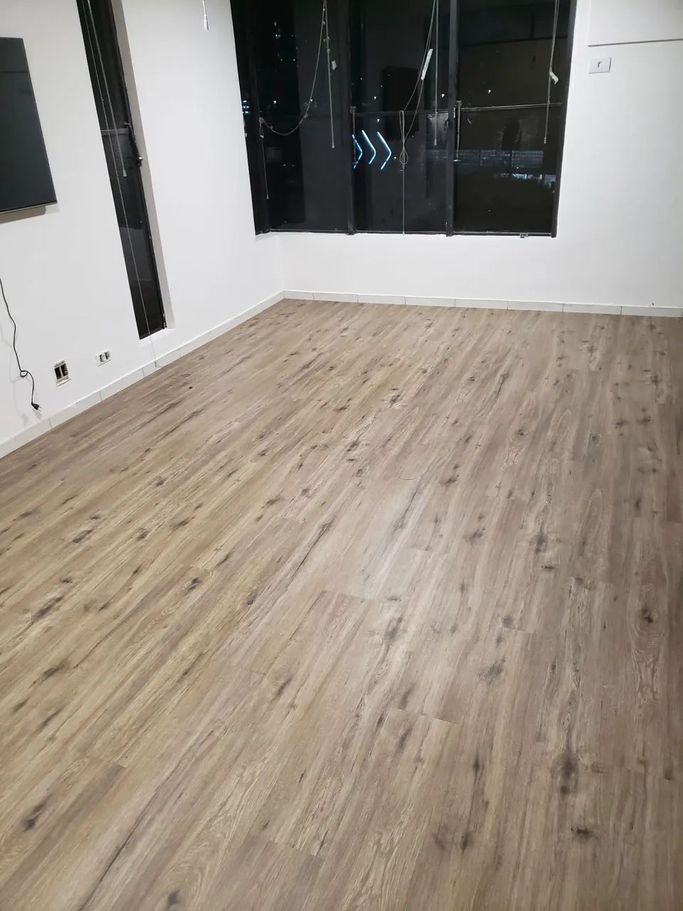 Instalação de Piso Vinilico e Piso Laminado  - Foto 2