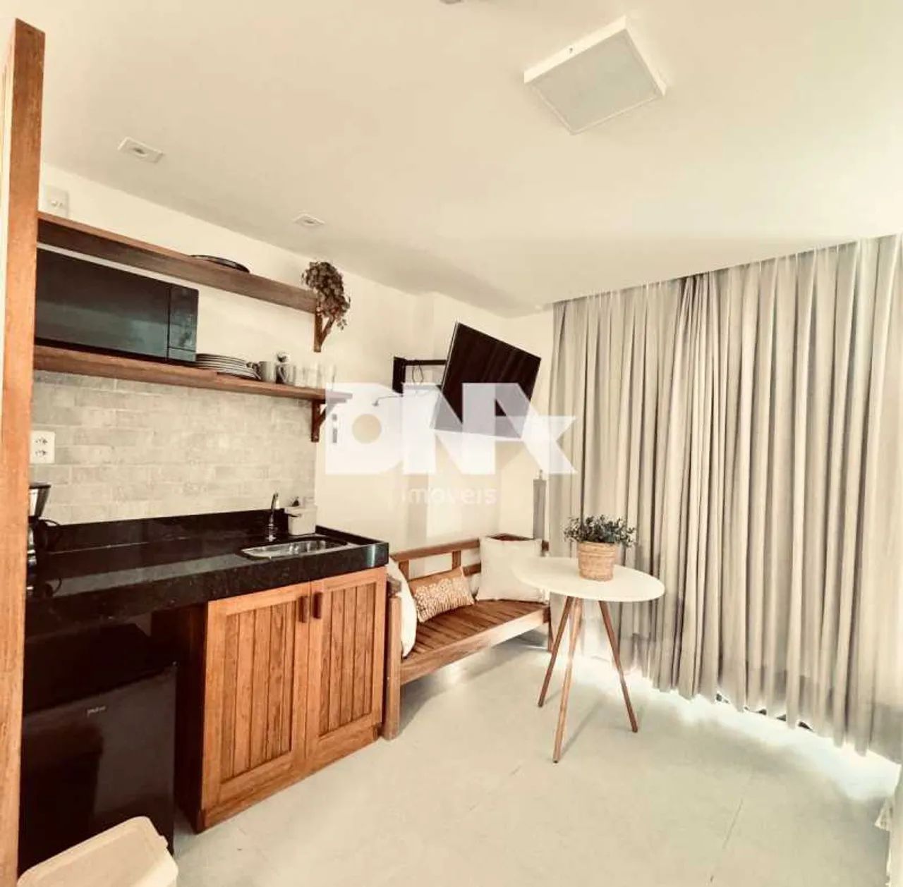 Studio : / Residencial / Jardim Oceania