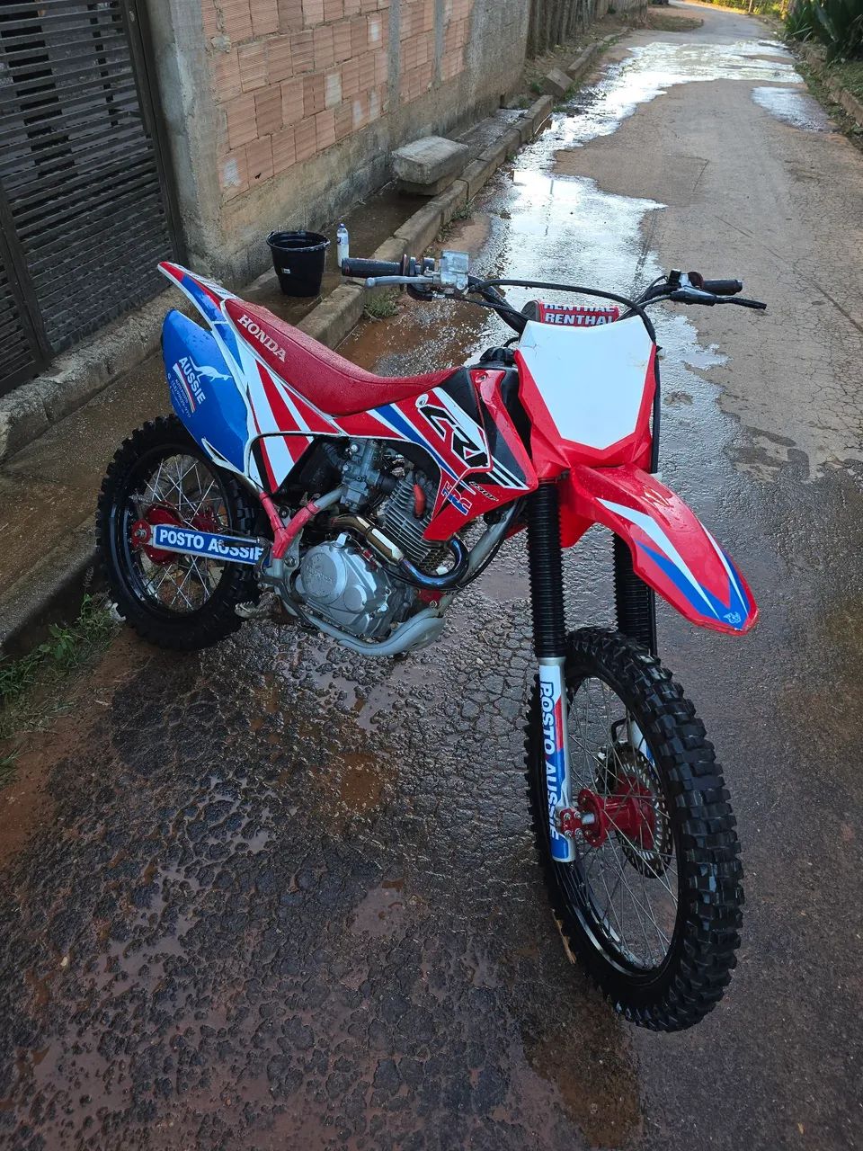 CRF 230 - Foto 3