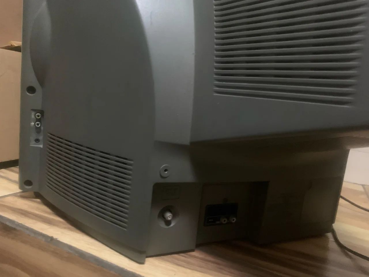 televisor de tubo  (CRT) da marca LG. 20? - Foto 2