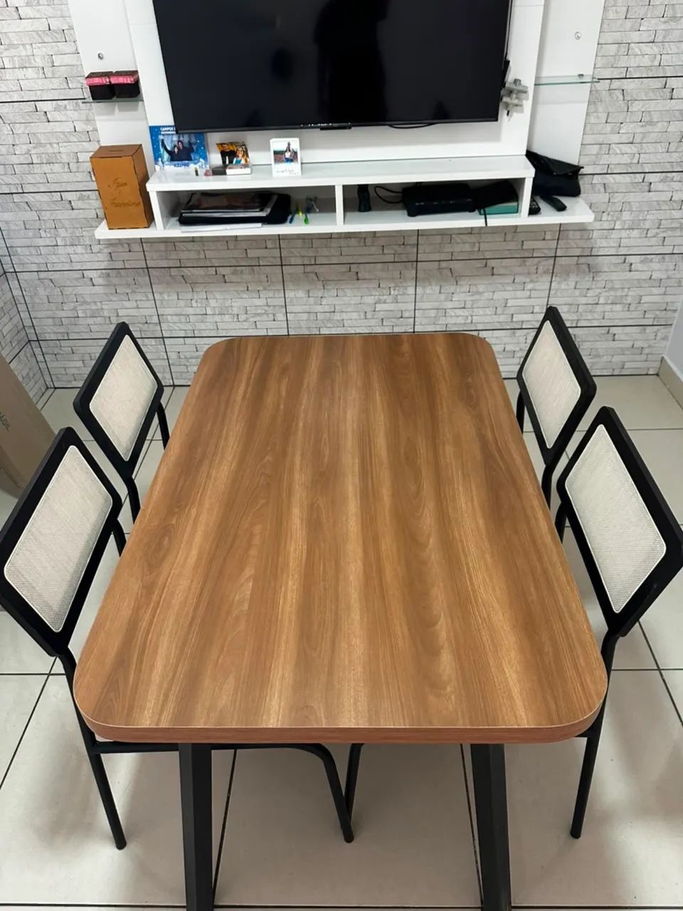 Jogo de mesa - 4 lugares