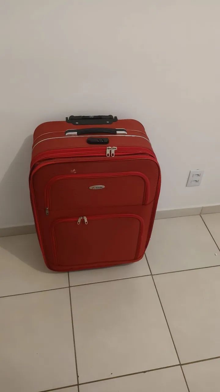 Mala grande vermelha