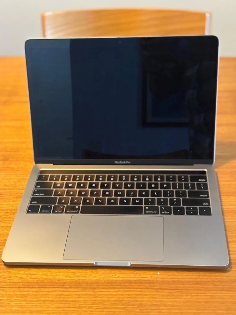 MacBook Pro 13" (2018) - Intel i5 Quad-Core / 8GB RAM / 4 Portas Thunderbolt 3 - Foto 5