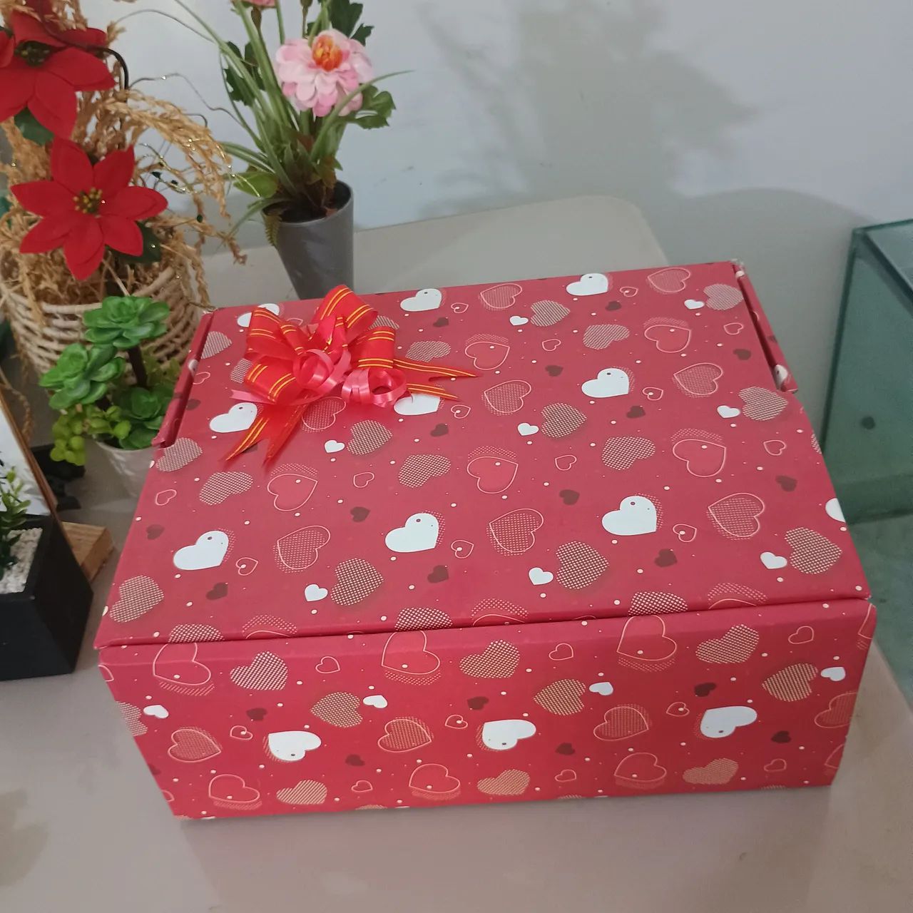 Compre 250 em produtos e ganhe a caixa de presente personalizada Ou buquê - Foto 5