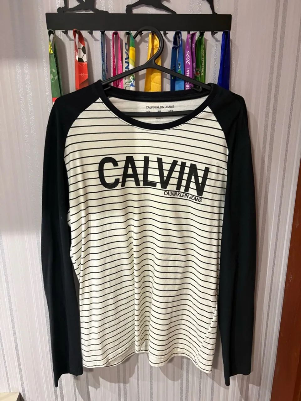 blusa manga longa calvin klein listrada p