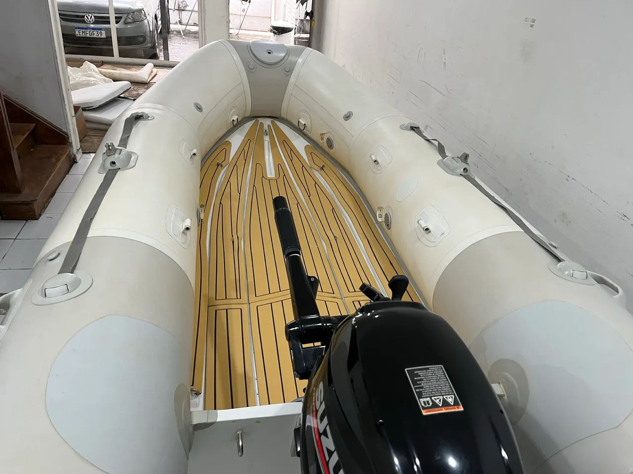 Bote inflável Zodiac SR 325 novo