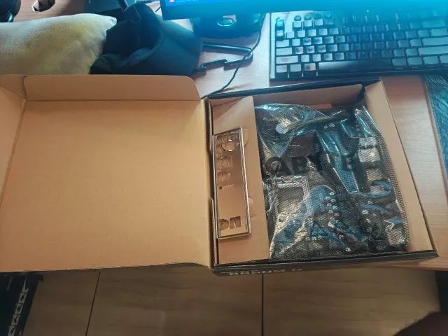 Placa mãe GIGABYTE B650M H - USADA - Foto 2