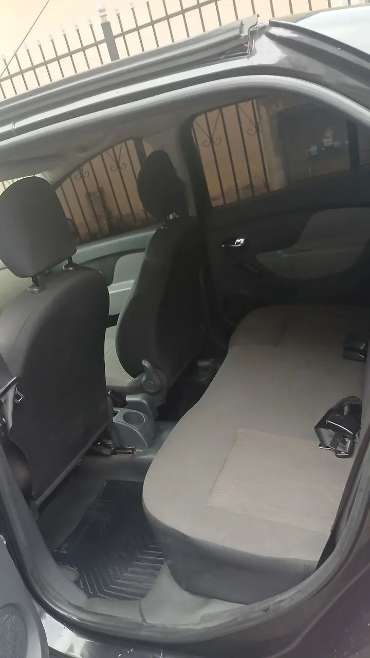 Renault Logan Expression Flex 1.6 16V 4P 2017 - Foto 5