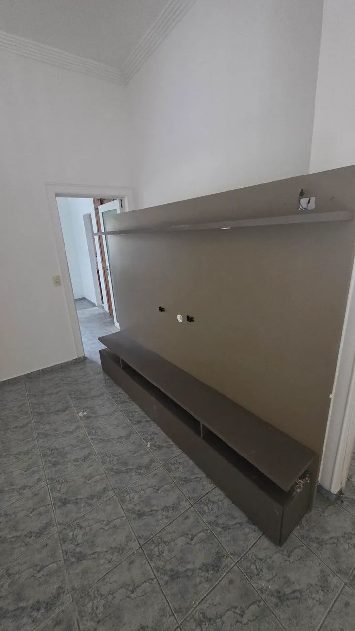 PAINEL PARA TV 2,40m × 1,80m - R$ 750