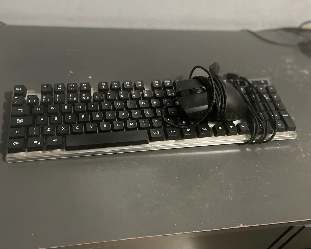 Kit Gamer LGB - Teclado + Mouse USB - Foto 2