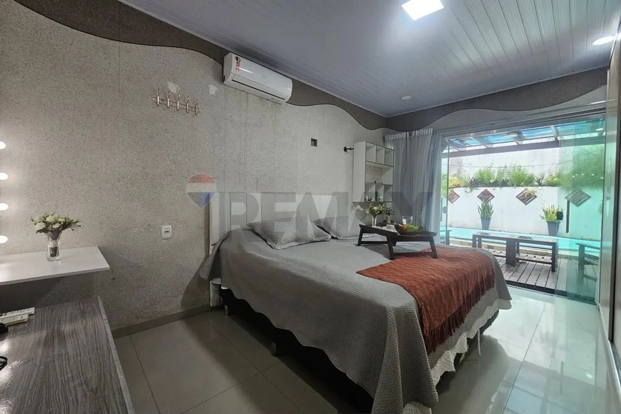 Casa com piscina e 4 quartos - conjunto manoa