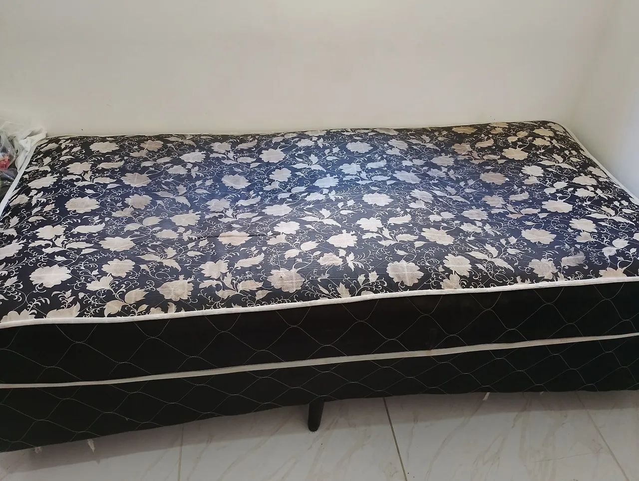 Cama solteirão de molas ensacadas - Usada  - Foto 2