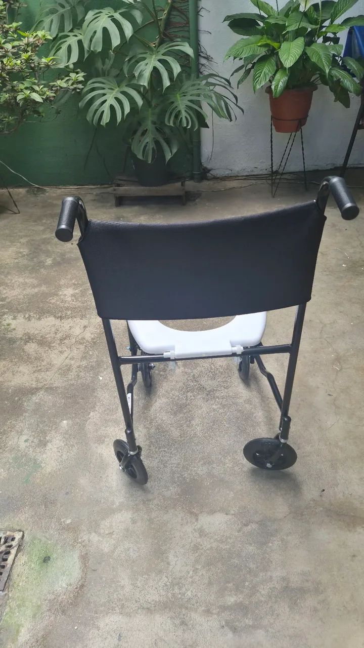 Cadeira higiênica - Foto 4