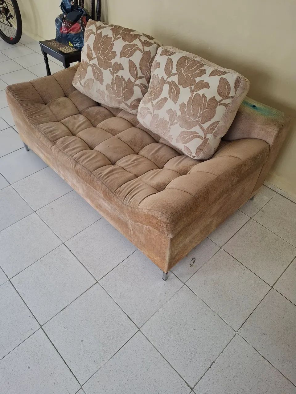 SOFA CONFORTÁVEL R$300 e não vendo por menos. - Foto 2
