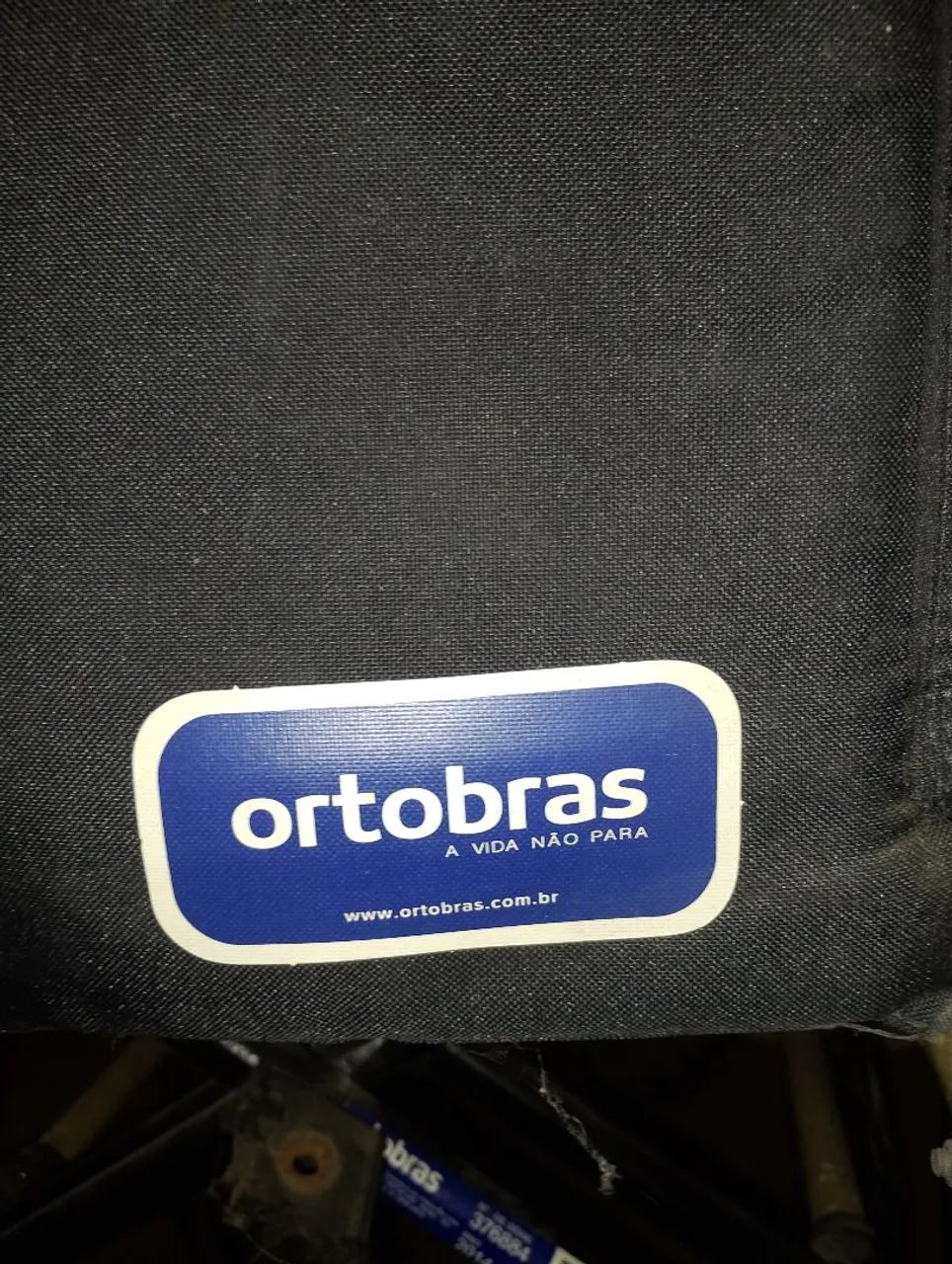 Vendo cadeira de rodas ortobras  - Foto 4