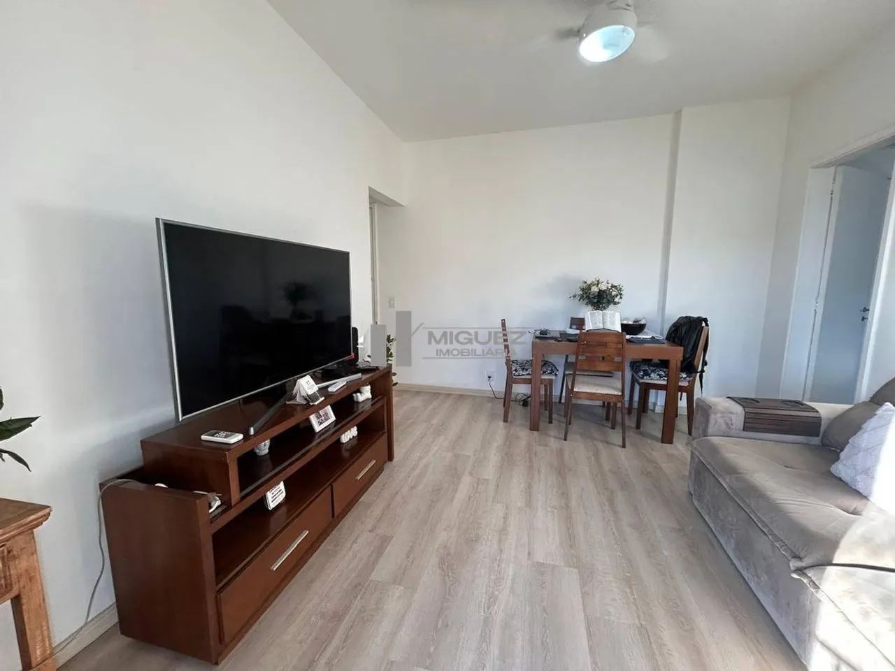 Excelente apartamento em Vila Isabel - Rua Barao de Cotegipe - 75 m2 - 2 Quartos - Varanda - Foto 3
