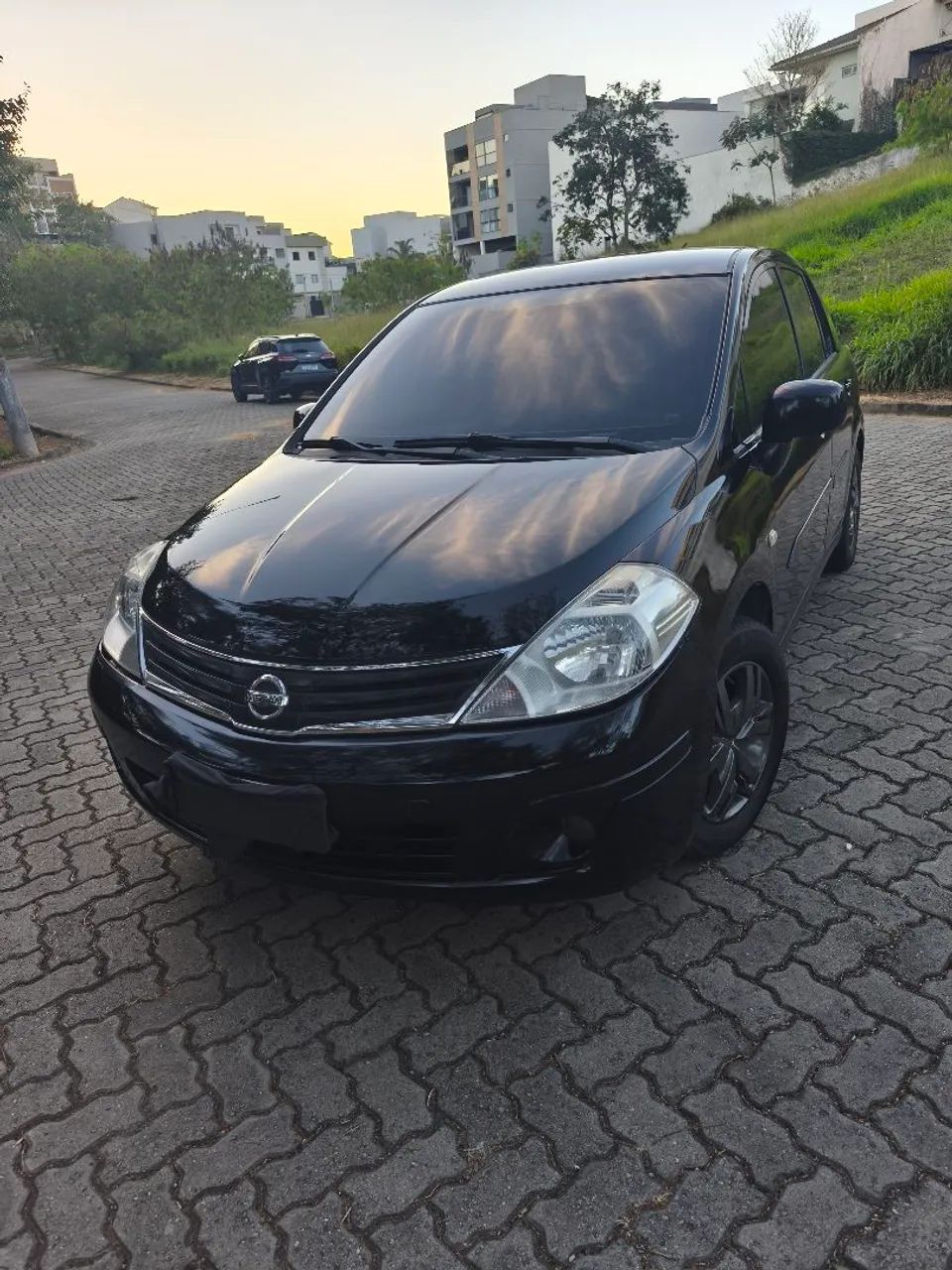 Nissan Tiida 2012